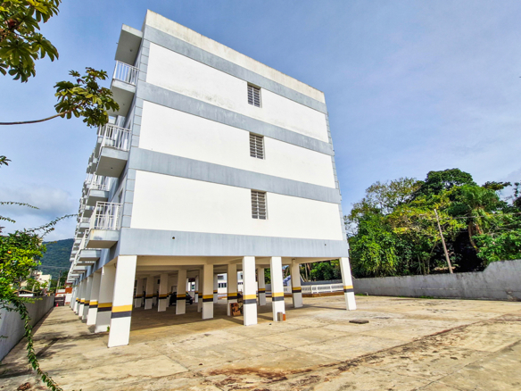 Hotel Pousada, com 88 suítes na Praia de Maranduba em Ubatuba