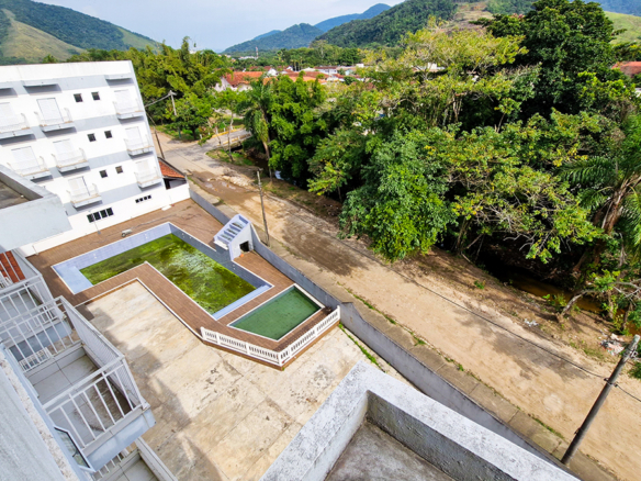 Hotel Pousada, com 88 suítes na Praia de Maranduba em Ubatuba