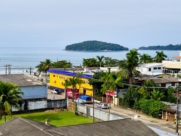 Hotel Pousada, com 88 suítes na Praia de Maranduba em Ubatuba