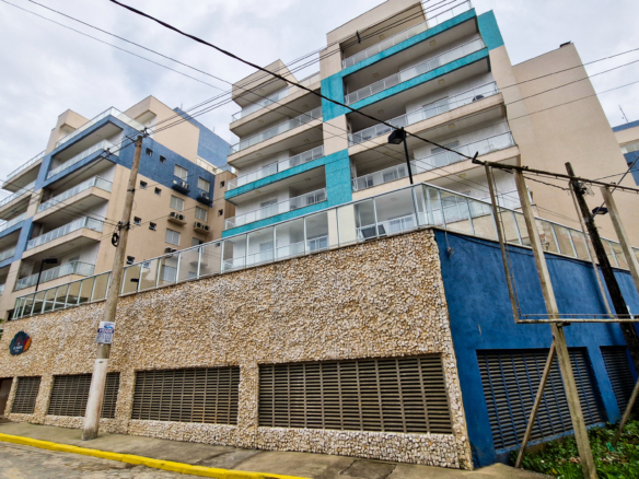 Apartamento tipo em Ubatuba com 73m²