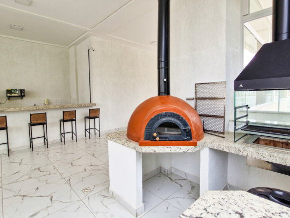 Apartamento tipo em Ubatuba com 73m²