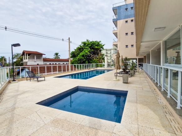 Apartamento tipo em Ubatuba com 73m²