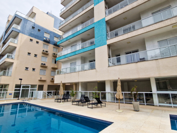 Apartamento tipo em Ubatuba com 73m²