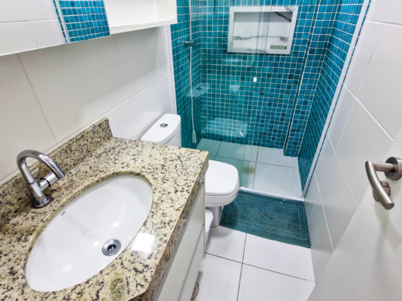 Apartamento tipo em Ubatuba com 73m²