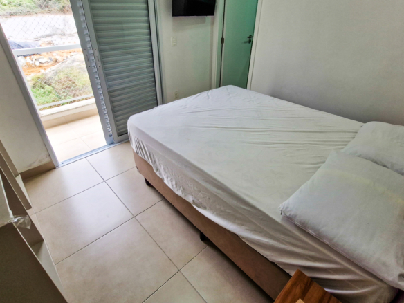 Apartamento tipo em Ubatuba com 73m²