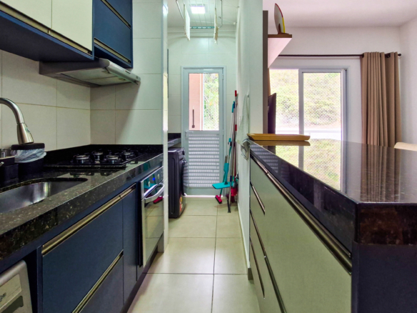 Apartamento tipo em Ubatuba com 73m²