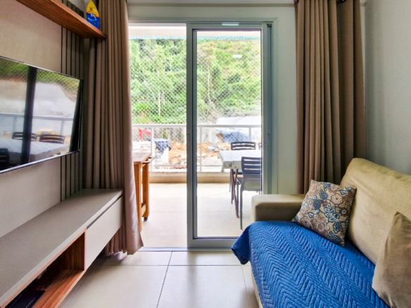 Apartamento tipo em Ubatuba com 73m²