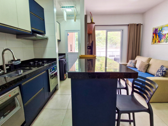 Apartamento tipo em Ubatuba com 73m²