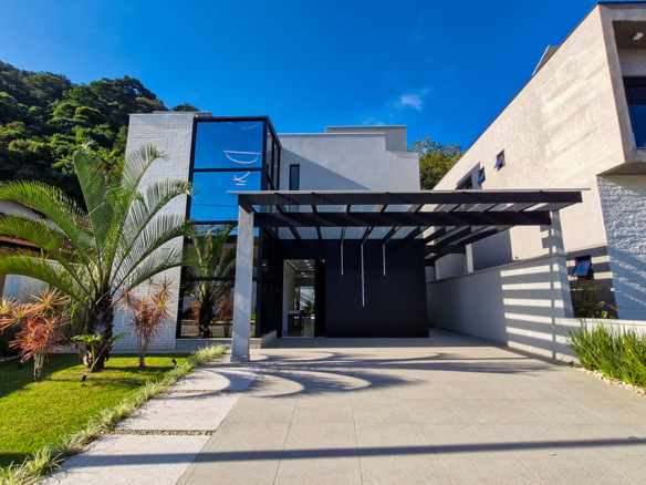 Casa no Condomínio Costa Nova Residence com 286 m²