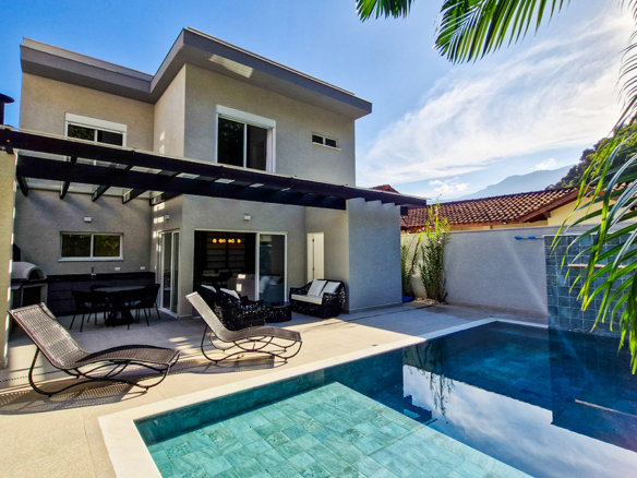 Casa no Condomínio Costa Nova Residence com 286 m²
