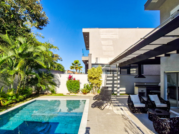 Casa no Condomínio Costa Nova Residence com 286 m²