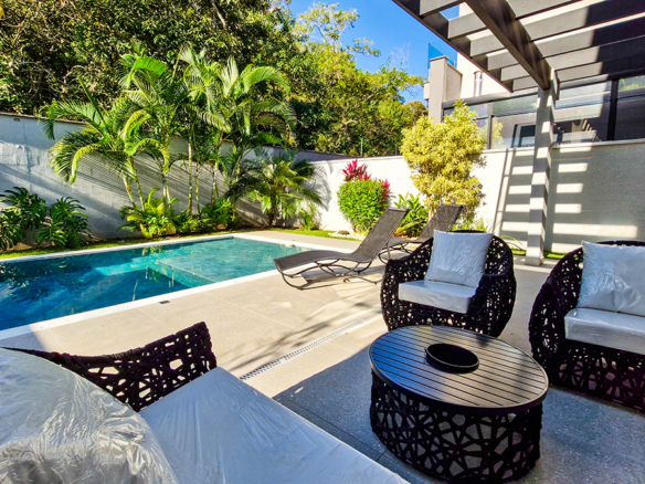 Casa no Condomínio Costa Nova Residence com 286 m²