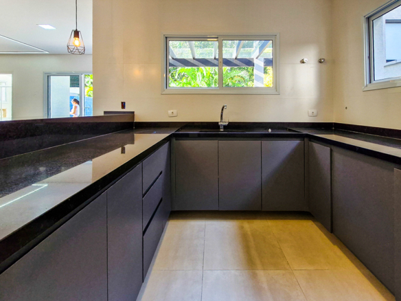 Casa no Condomínio Costa Nova Residence com 286 m²