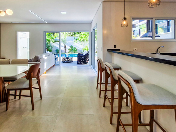 Casa no Condomínio Costa Nova Residence com 286 m²