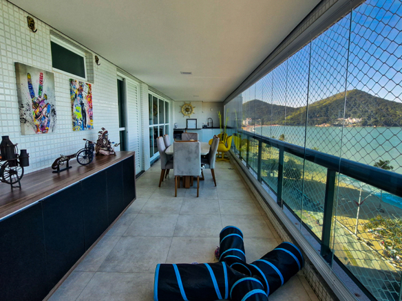 Espetacular cobertura Duplex na Martin de Sá com 336 m²