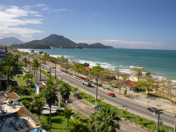 Apartamento tipo Vista Mar na Praia Grande em Ubatuba com 180 m²