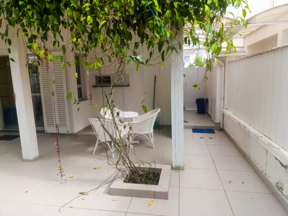 Sobrado em condomínio em Maresias com 128m²