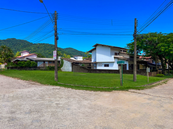 Terreno exclusivo no Condomínio Salga Lagoinha, Ubatuba