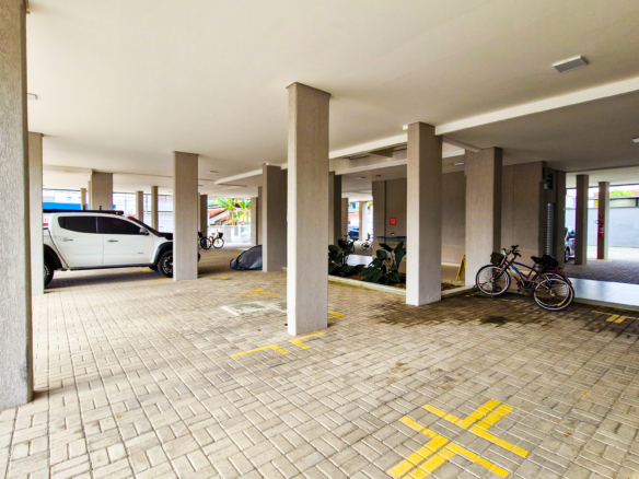 Apartamento tipo no centro de Ubatuba com 81m²