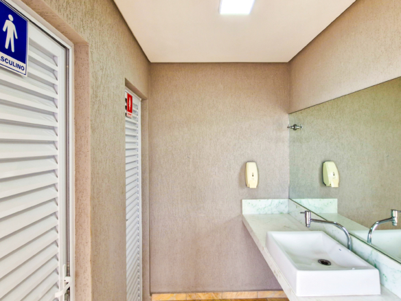 Apartamento tipo no centro de Ubatuba com 81m²