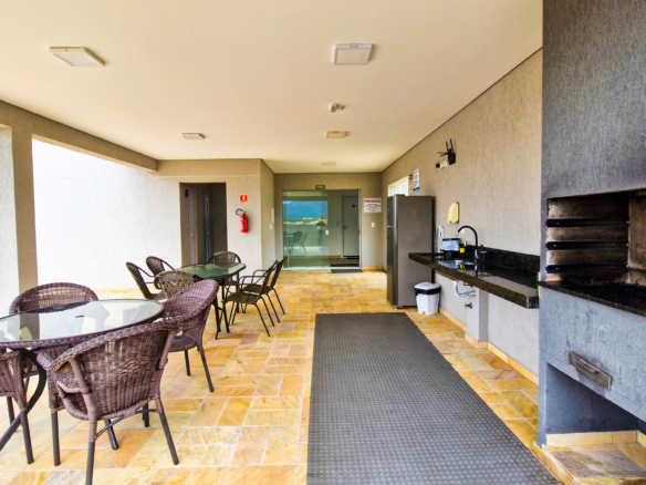 Apartamento tipo no centro de Ubatuba com 81m²