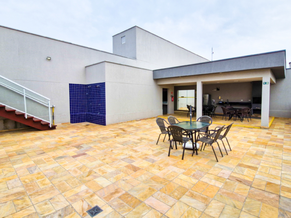 Apartamento tipo no centro de Ubatuba com 81m²