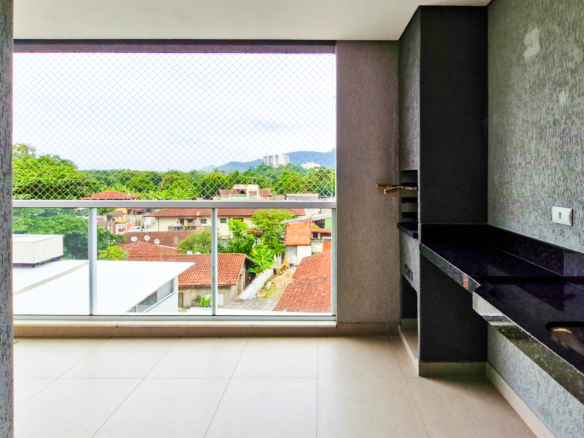 Apartamento tipo no centro de Ubatuba com 81m²