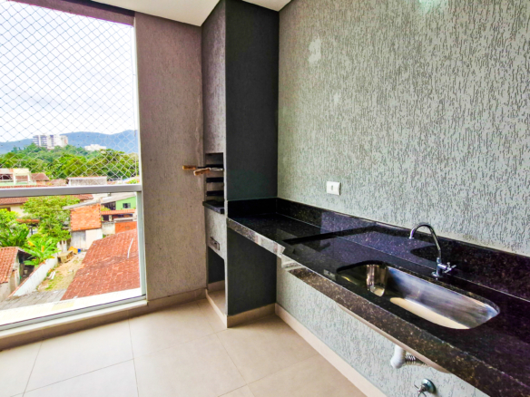 Apartamento tipo no centro de Ubatuba com 81m²