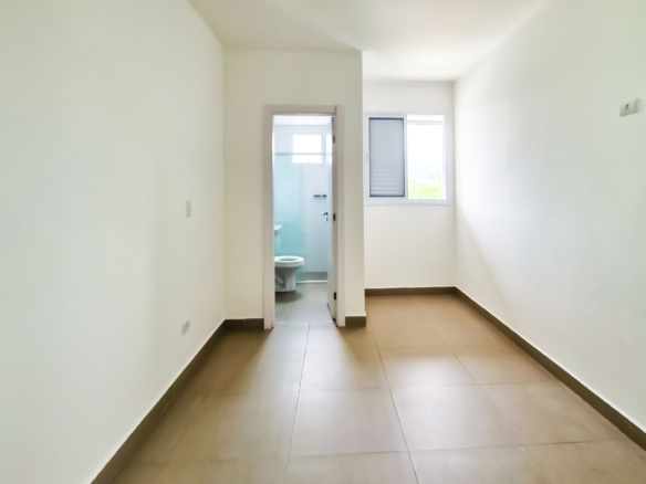Apartamento tipo no centro de Ubatuba com 81m²