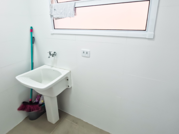 Apartamento tipo no centro de Ubatuba com 81m²