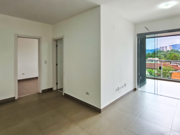 Apartamento tipo no centro de Ubatuba com 81m²