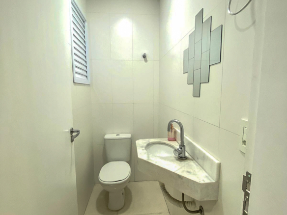 Exclusividade em Caraguatatuba – 3 Dormitórios com Sacadas e 2 Vagas no Centro