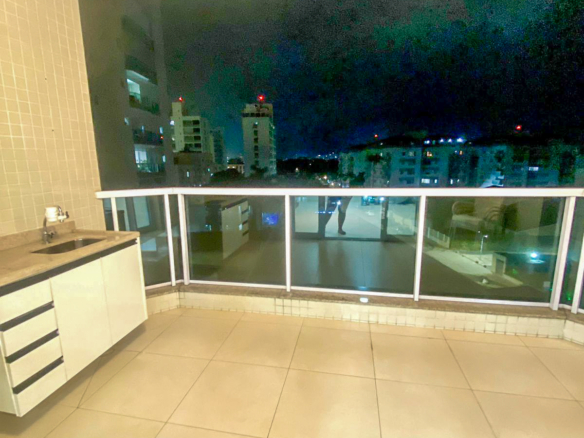 Exclusividade em Caraguatatuba – 3 Dormitórios com Sacadas e 2 Vagas no Centro