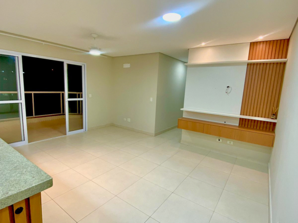 Exclusividade em Caraguatatuba – 3 Dormitórios com Sacadas e 2 Vagas no Centro