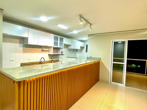 Exclusividade em Caraguatatuba – 3 Dormitórios com Sacadas e 2 Vagas no Centro