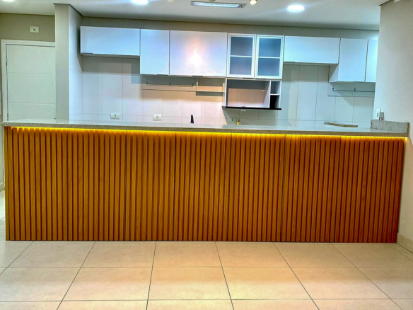 Exclusividade em Caraguatatuba – 3 Dormitórios com Sacadas e 2 Vagas no Centro