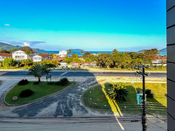 Apartamento á 150mts da praia do Sape com 3 dormitórios e 103m²