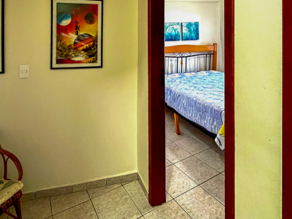 Apartamento á 150mts da praia do Sape com 3 dormitórios e 103m²