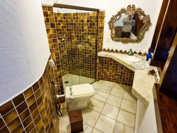 Casa à venda no Condomínio Dominga Dias em Ubatuba com 700 m² de área construída