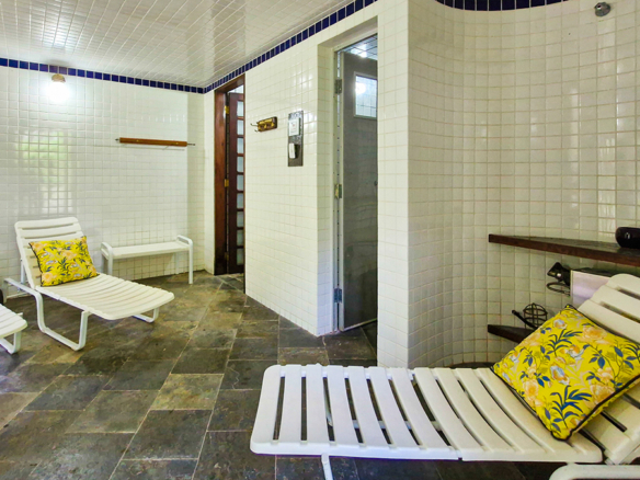 Casa à venda no Condomínio Dominga Dias em Ubatuba com 700 m² de área construída