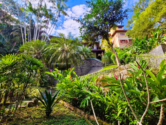 Casa à venda no Condomínio Dominga Dias em Ubatuba com 700 m² de área construída