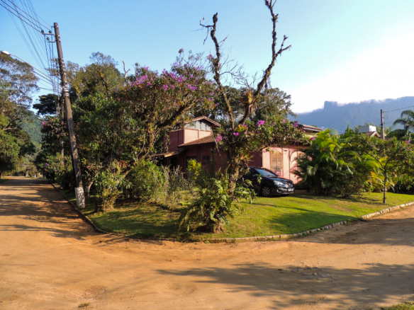 Casa à Venda no Condomínio Jardim Costa Azul – Praia Dura, Ubatuba/SP