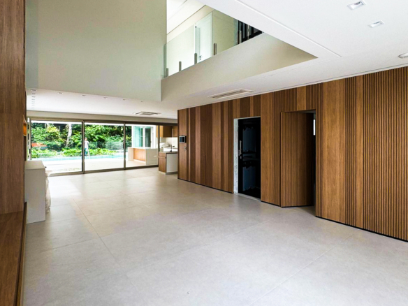 Exclusividade e Sofisticação na Riviera de São Lourenço