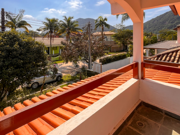 Casa à Venda – Condomínio Salga | Praia da Lagoinha · Ubatuba/SP