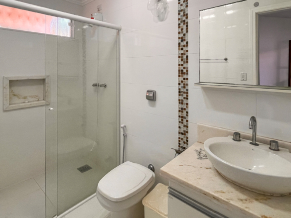 Casa à Venda – Condomínio Salga | Praia da Lagoinha · Ubatuba/SP