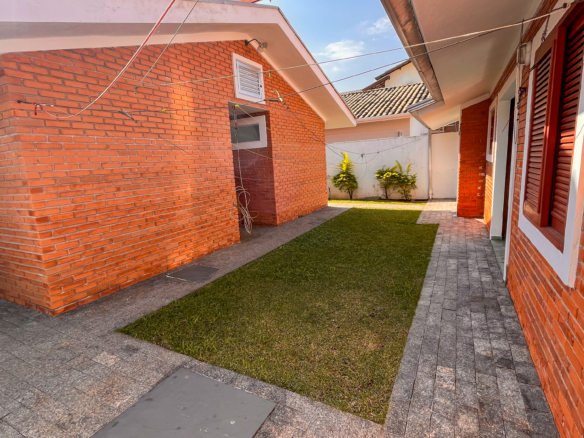 Casa à Venda – Condomínio Salga | Praia da Lagoinha · Ubatuba/SP