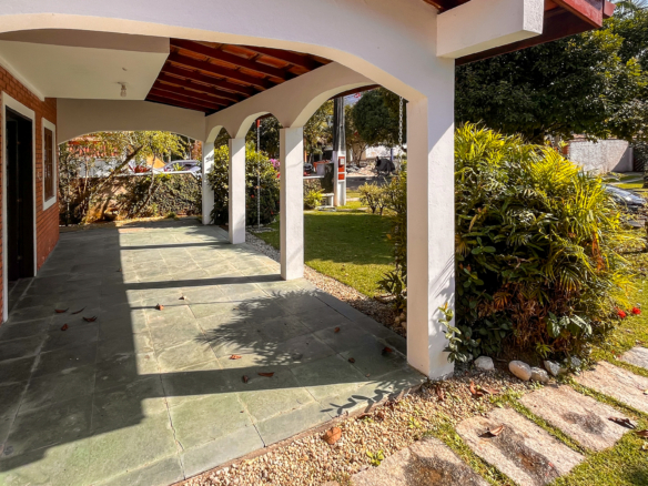 Casa à Venda – Condomínio Salga | Praia da Lagoinha · Ubatuba/SP