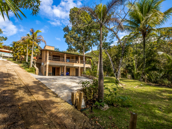 Casa à Venda na Praia do Pulso – Ubatuba/SP
