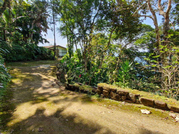 Espetacular Casa, Vista Mar na Praia do Léo – Ubatuba com 900m² de área construida