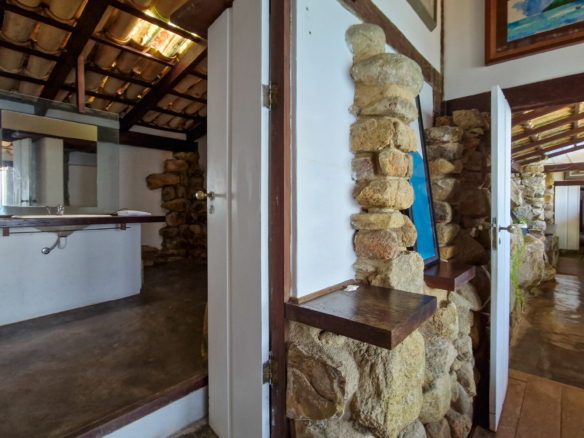 Espetacular Casa, Vista Mar na Praia do Léo – Ubatuba com 900m² de área construida